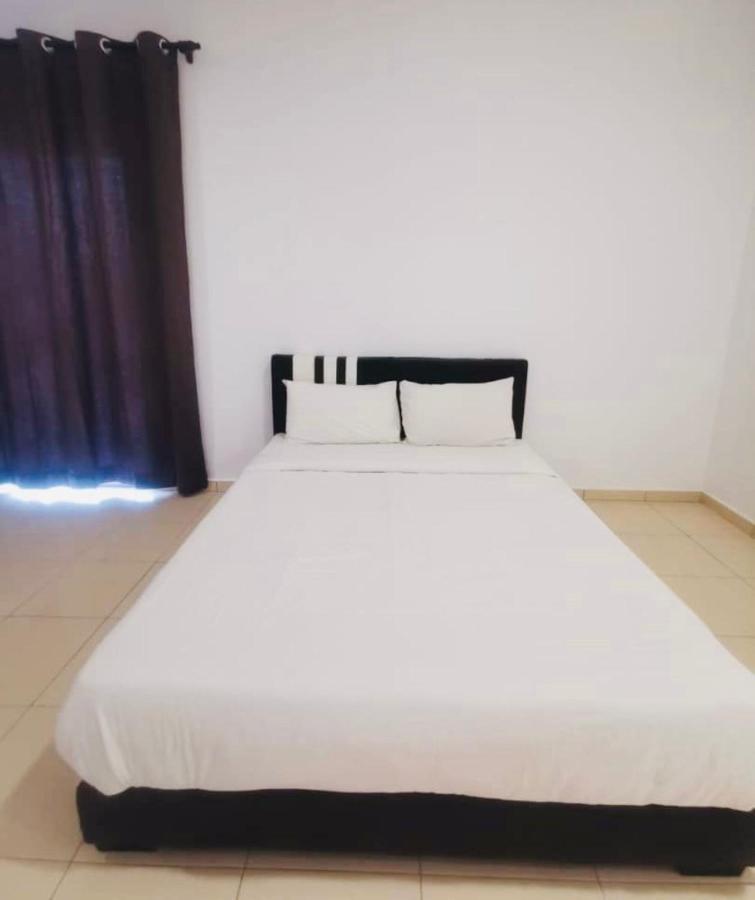 Oyo Homes 90524 D'J Pegaso Serom Homestay Muar Ngoại thất bức ảnh